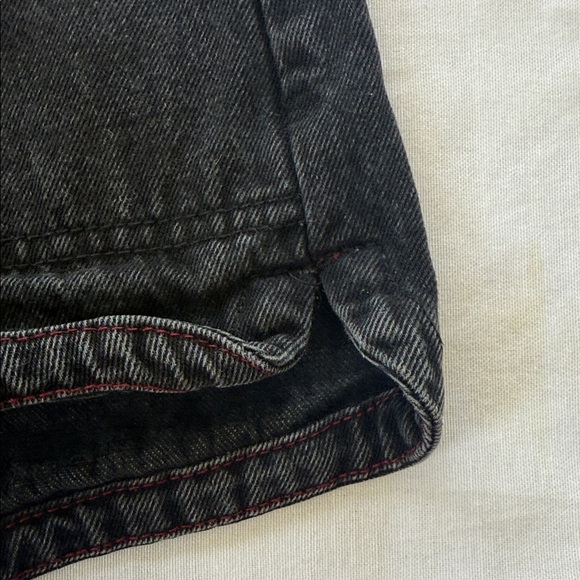 RVCA Classic Black Women's Jeans Shorts - Picture 5 of 6